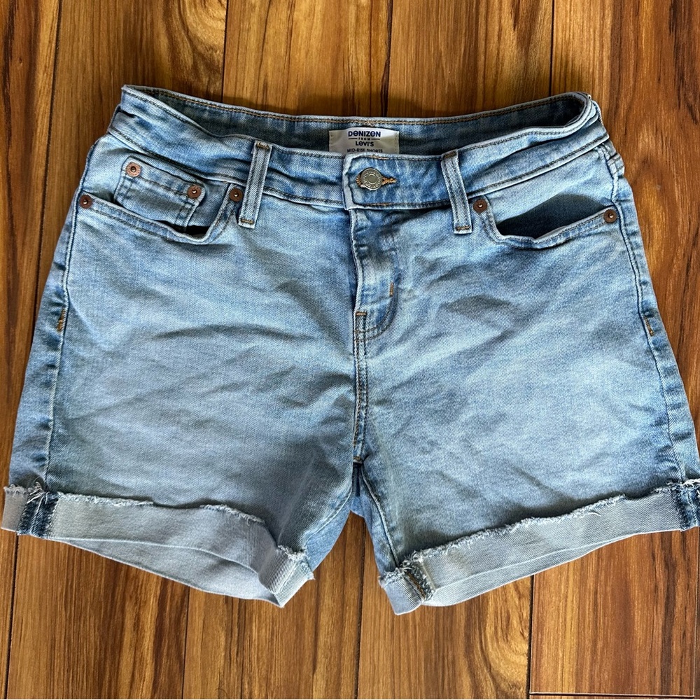 Denizen from Levi's Blue Jean Shorts- Size 2